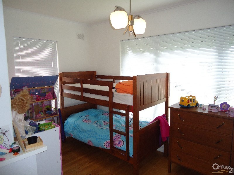 63 Pine Avenue, Glenelg North SA 5045