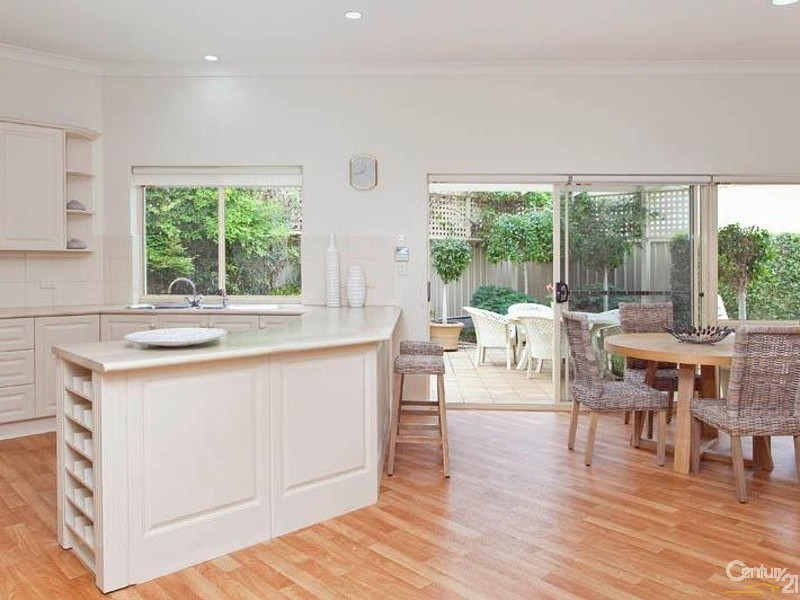 26 Maturin Road, Glenelg SA 5045