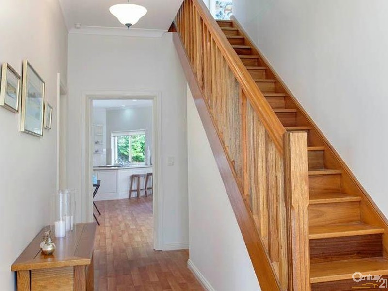 26 Maturin Road, Glenelg SA 5045