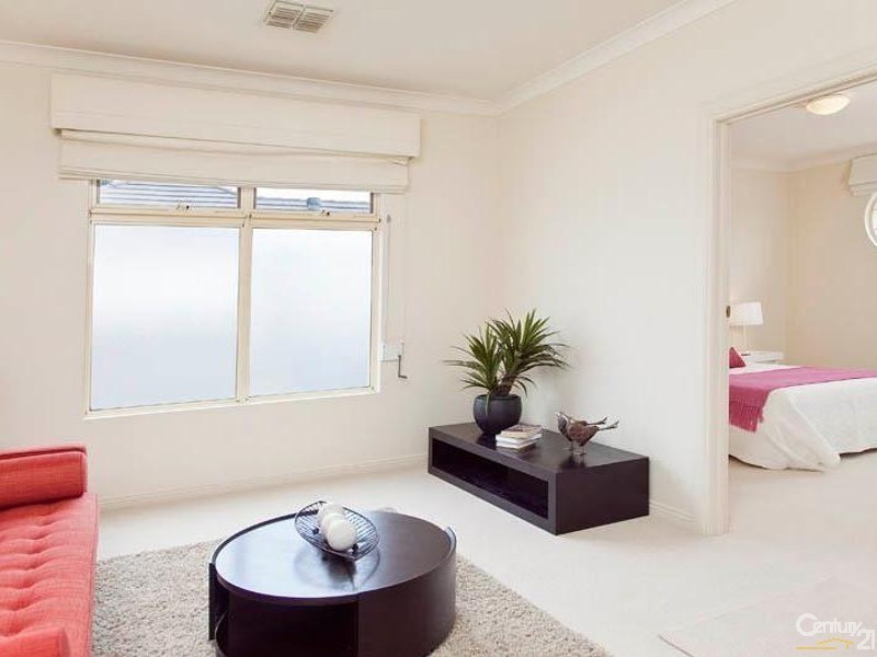 26 Maturin Road, Glenelg SA 5045