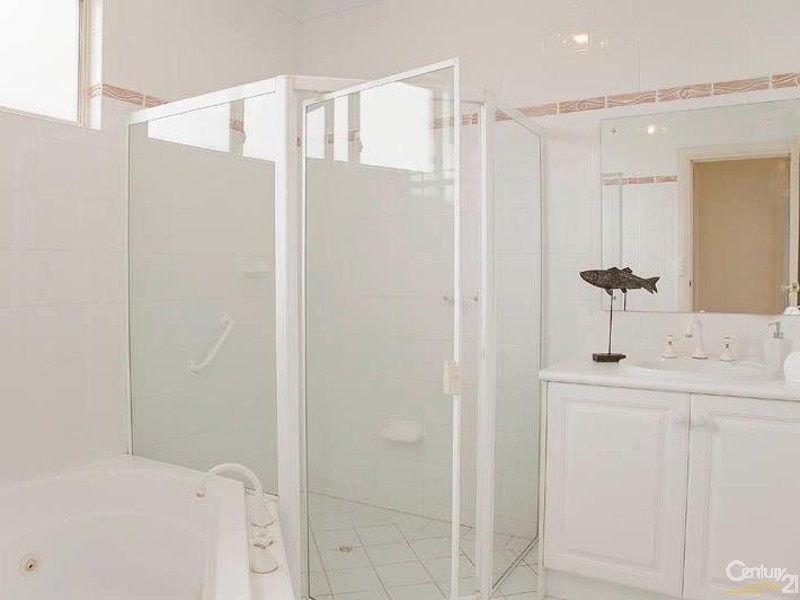 26 Maturin Road, Glenelg SA 5045