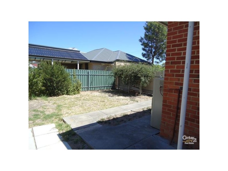 32 WEROONA AVENUE, Park Holme SA 5043