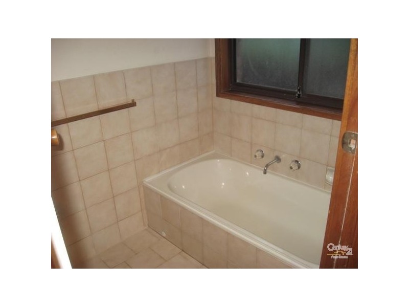 3 MOORA STREET, Hallett Cove SA 5158