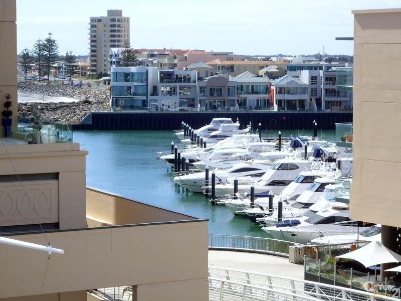 323/16 Holdfast Promenade, Glenelg SA 5045