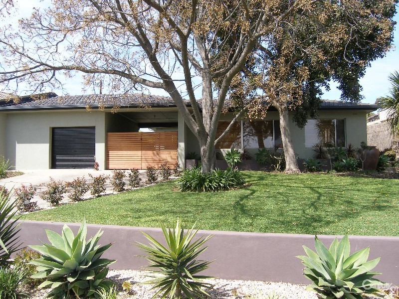 4 Greenfield Road, Seaview Downs SA 5049