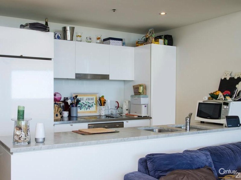 2/2 South Esplanade, Glenelg SA 5045
