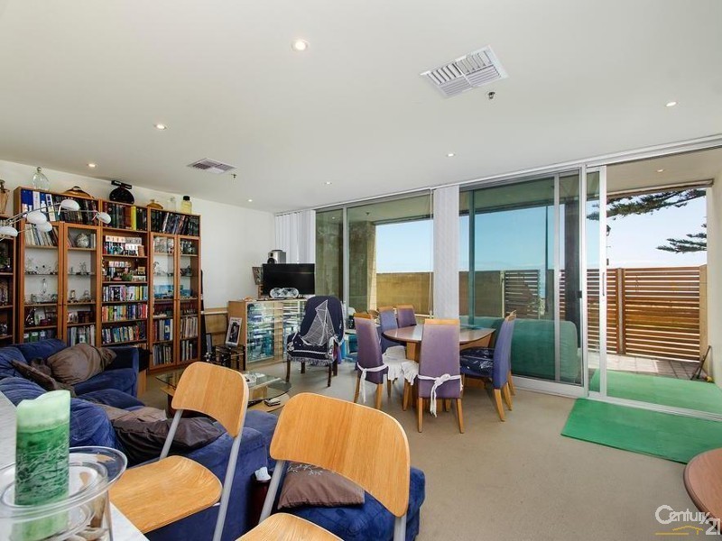 2/2 South Esplanade, Glenelg SA 5045