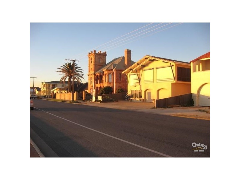 1 / 35 NORTH ESPLANADE, Glenelg North SA 5045