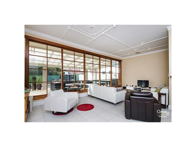 9 WALLACE STREET, Glenelg East SA 5045