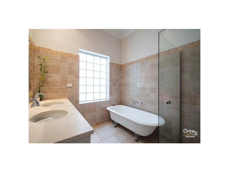 9 WALLACE STREET, Glenelg East SA 5045