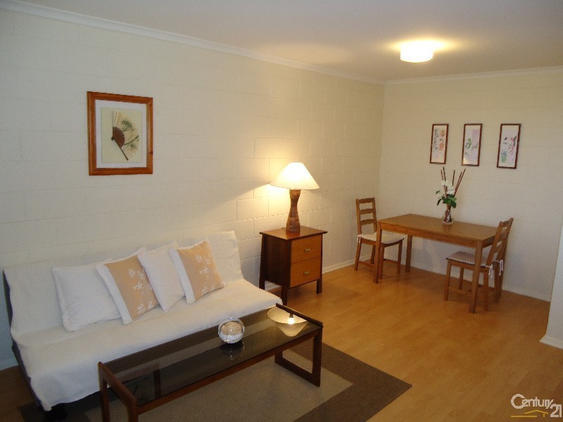 6/21 Laught Avenue, Black Forest SA 5035