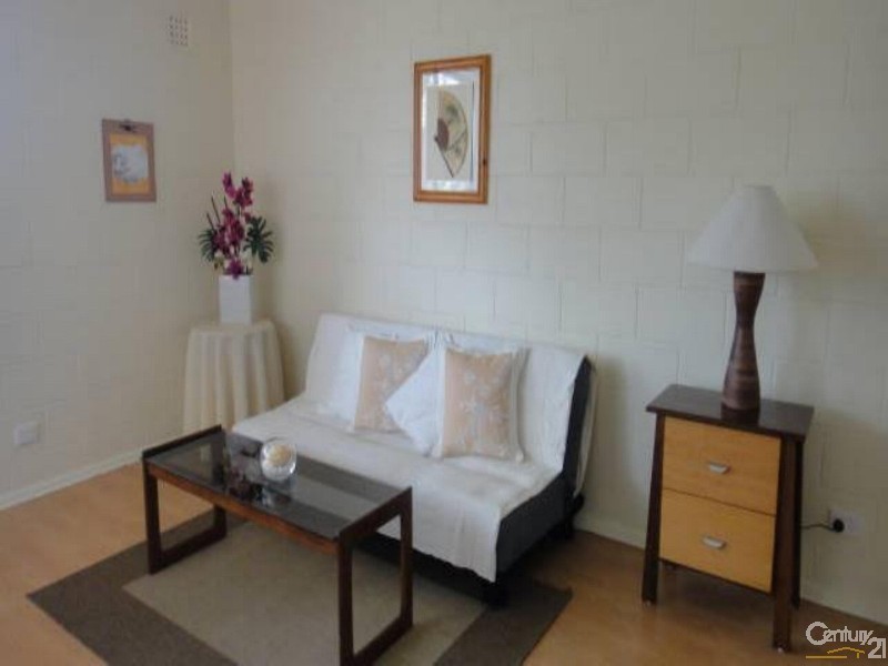 6/21 Laught Avenue, Black Forest SA 5035