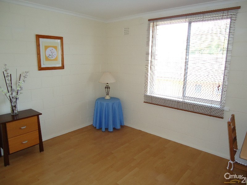 6/21 Laught Avenue, Black Forest SA 5035