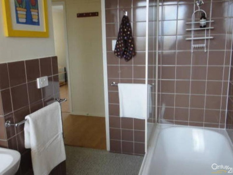 6/21 Laught Avenue, Black Forest SA 5035