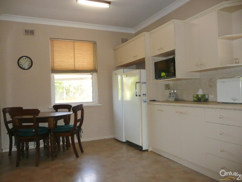 2 Gore Street, Oaklands Park SA 5046