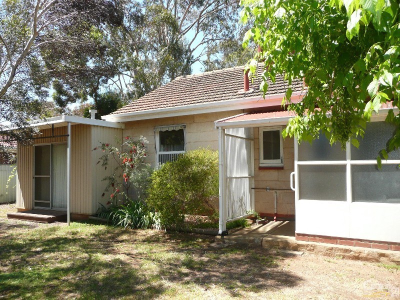 2 Gore Street, Oaklands Park SA 5046