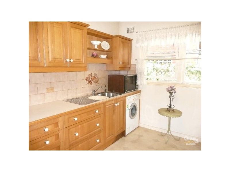 2 / 24 PENZANCE STREET, Glenelg SA 5045