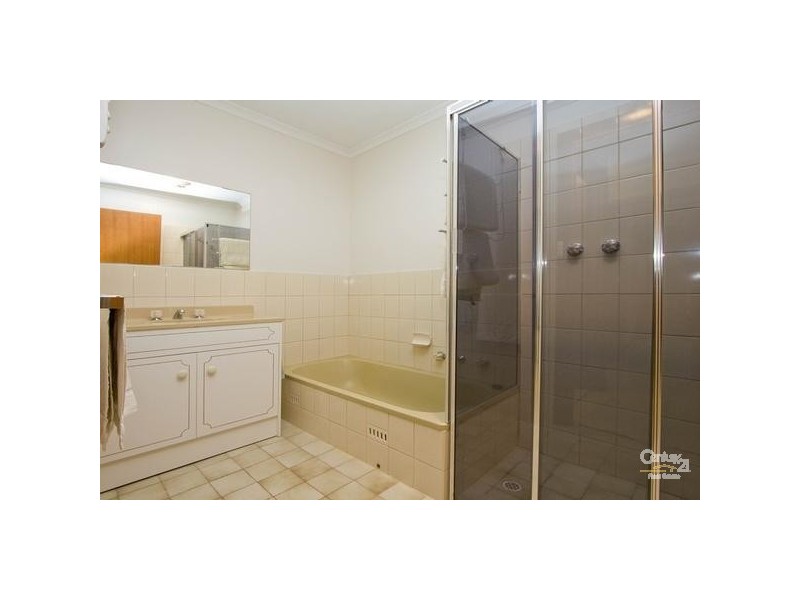 1 / 4 JOHNSTONE ROAD, Glengowrie SA 5044