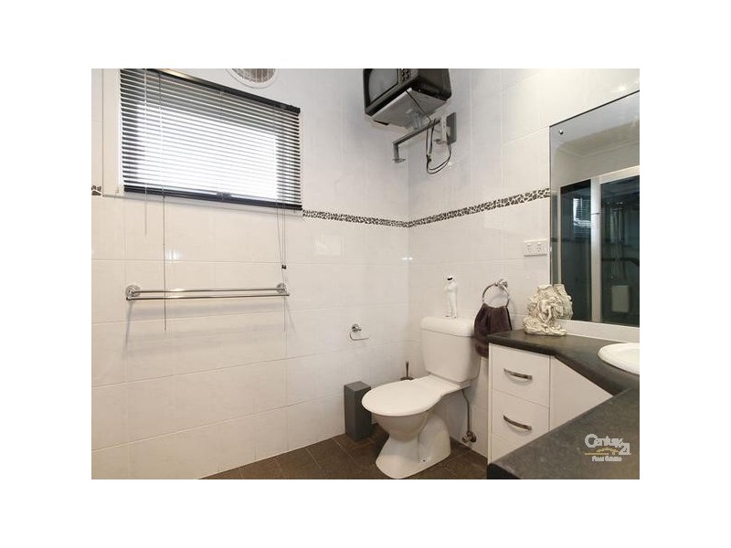 8 LILLIMUR AVENUE, Morphett Vale SA 5162