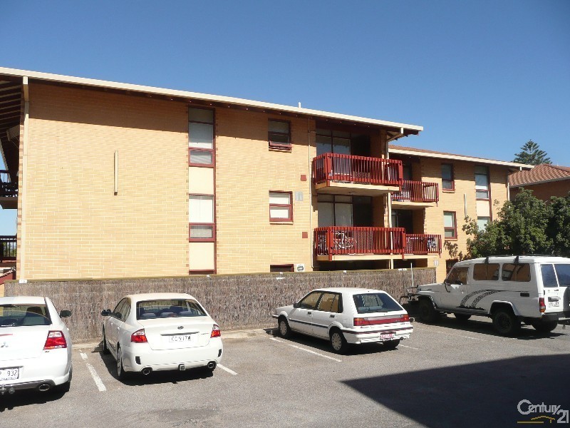 17/3 Broadway, Glenelg South SA 5045