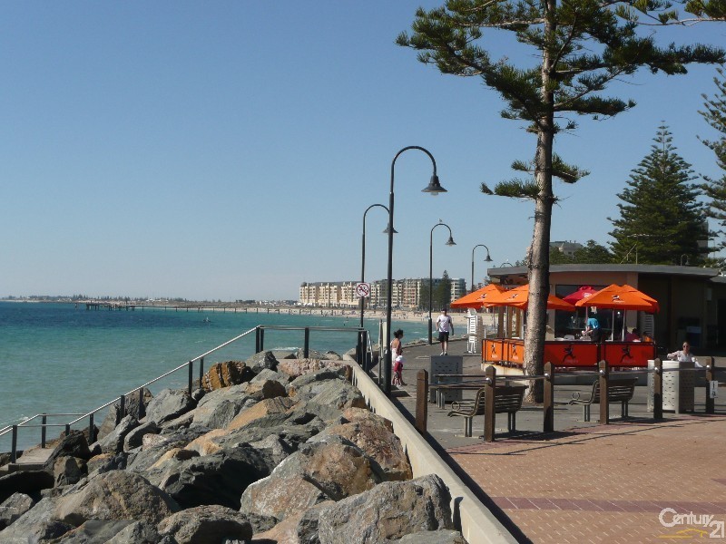 17/3 Broadway, Glenelg South SA 5045