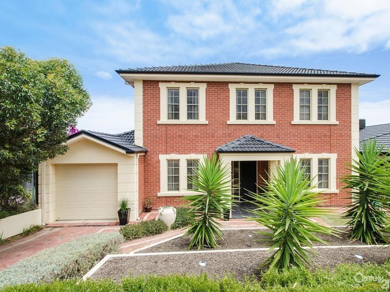 9 Kooraweera Street, Hallett Cove SA 5158