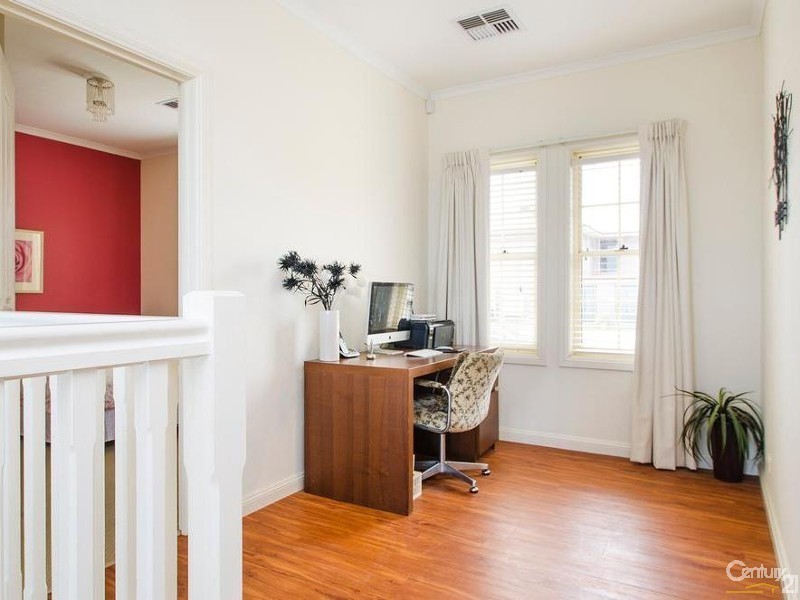 9 Kooraweera Street, Hallett Cove SA 5158