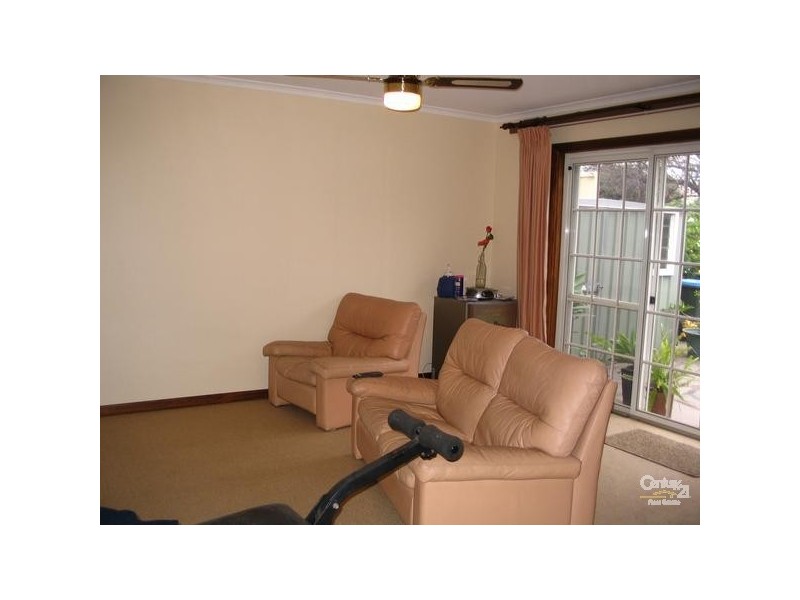 18 CLOVELLY AVENUE, Clarence Gardens SA 5039