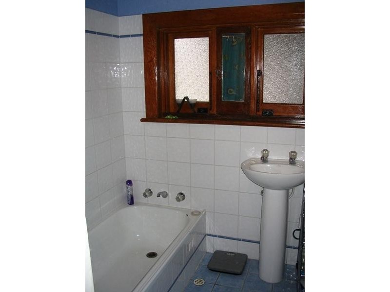 18 CLOVELLY AVENUE, Clarence Gardens SA 5039