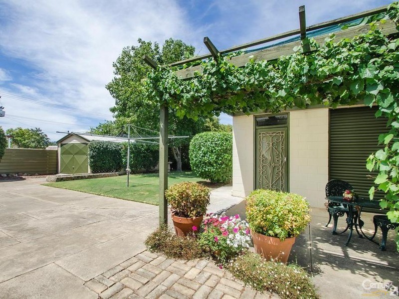 4 Seymour Terrace, Ascot Park SA 5043