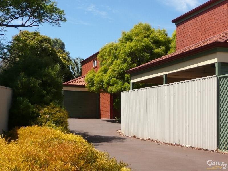 3/2 Maple Avenue, Clovelly Park SA 5042
