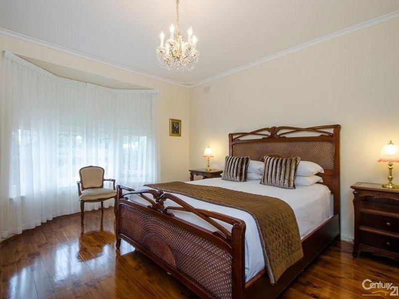 17 Moore Street, Somerton Park SA 5044