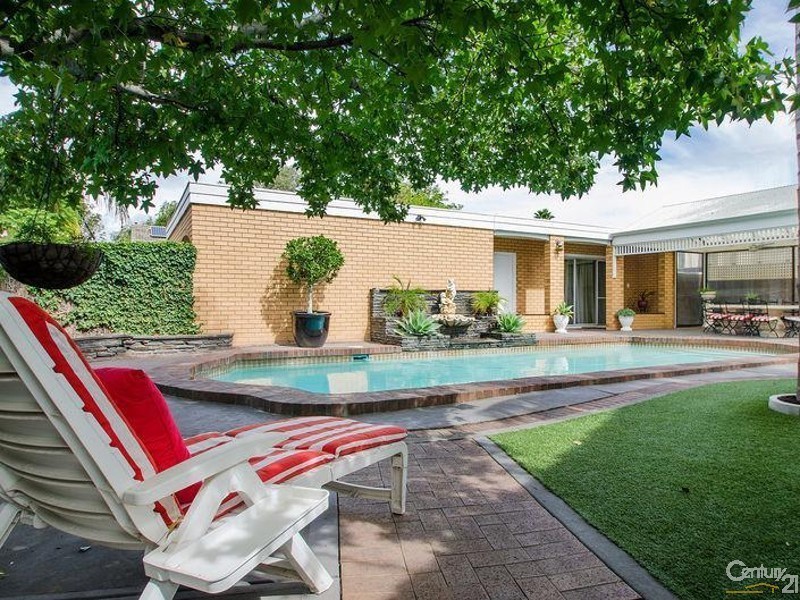 17 Moore Street, Somerton Park SA 5044