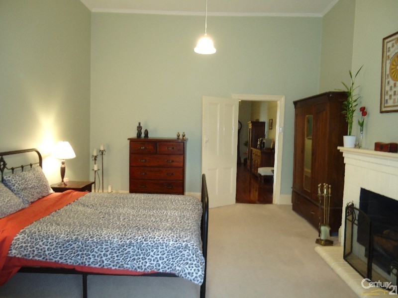 2/2 Saltram Road, Glenelg SA 5045
