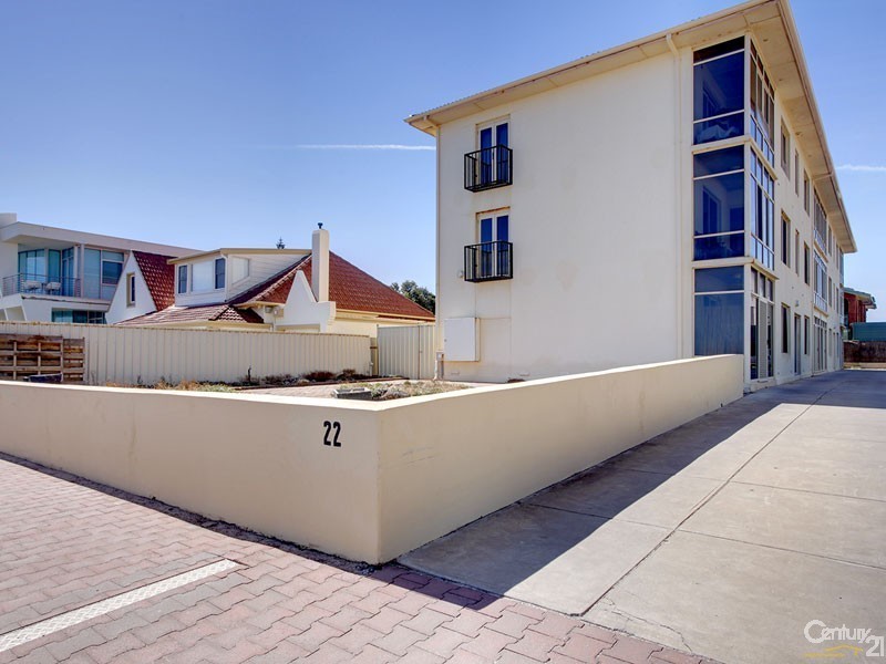 10/22 North Esplanade, Glenelg North SA 5045