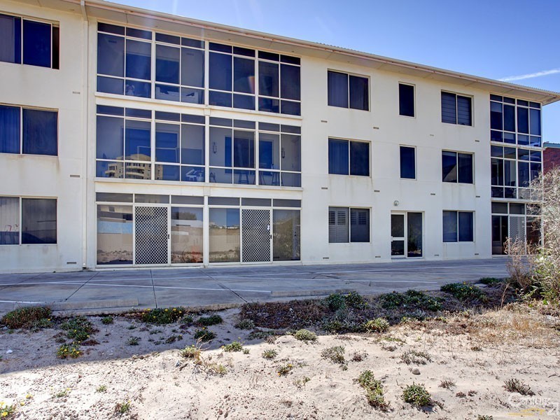 10/22 North Esplanade, Glenelg North SA 5045