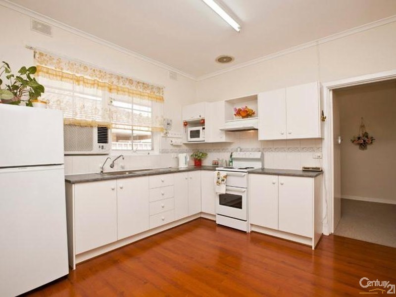 3A/6 Penzance Street, Glenelg SA 5045