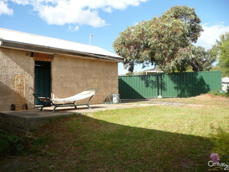 17 Emma Street, Marino SA 5049