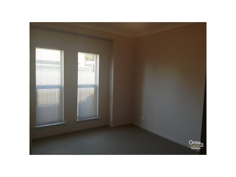 2/16 Russ Avenue, Seaton SA 5023