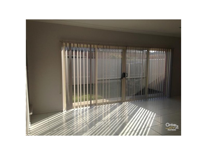 2/16 Russ Avenue, Seaton SA 5023