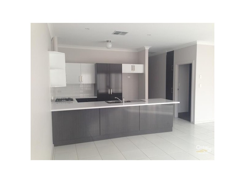 2/16 Russ Avenue, Seaton SA 5023