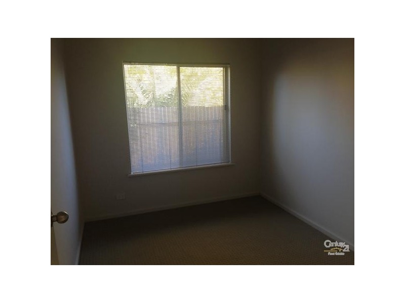 2/16 Russ Avenue, Seaton SA 5023