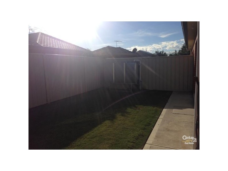 2/16 Russ Avenue, Seaton SA 5023