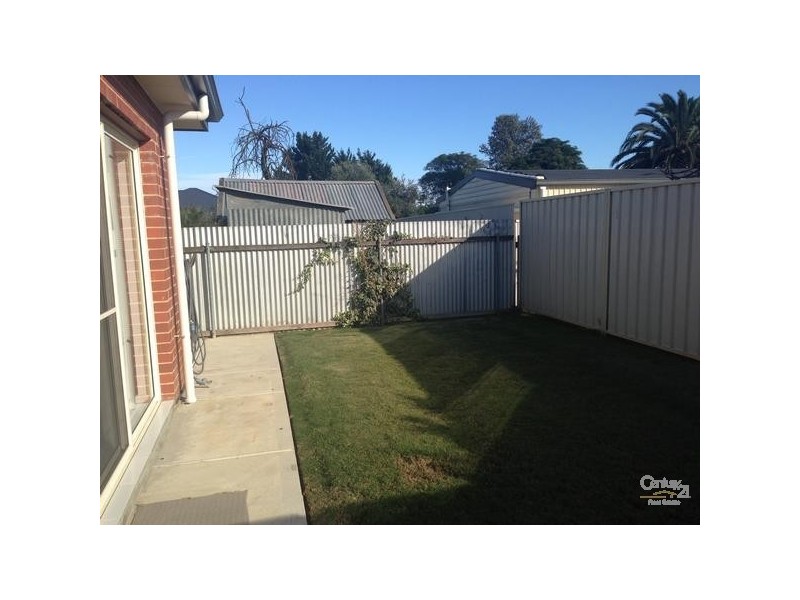 2/16 Russ Avenue, Seaton SA 5023
