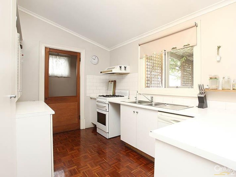 42 Ebor Avenue, Mile End SA 5031