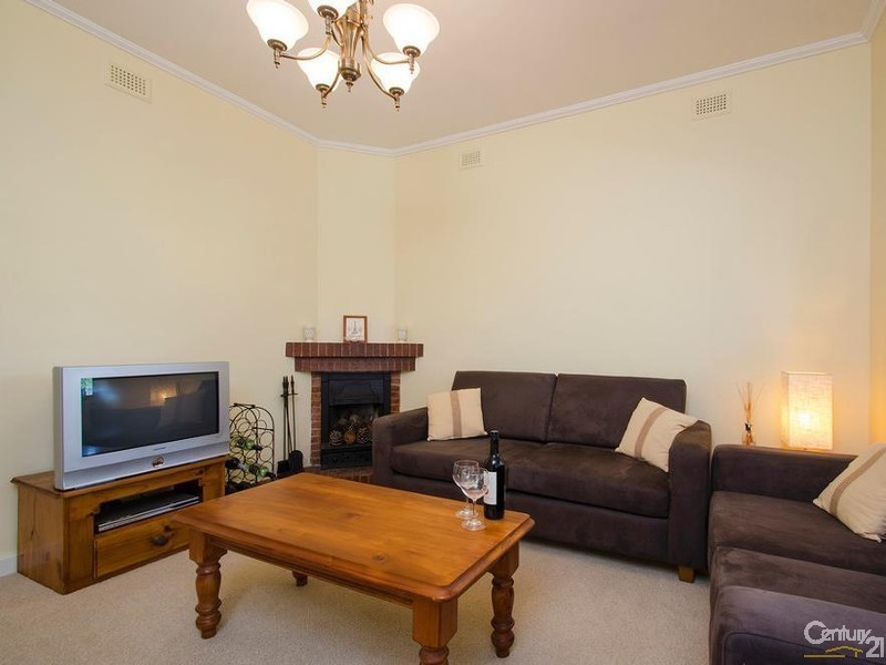 4 Henry Street, Clarence Park SA 5034