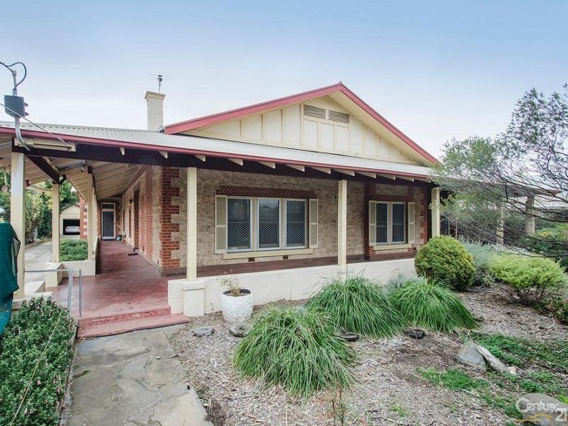 26 Moseley Street, Glenelg SA 5045