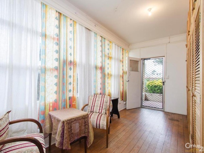 26 Moseley Street, Glenelg SA 5045