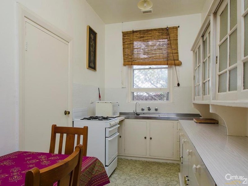 26 Moseley Street, Glenelg SA 5045