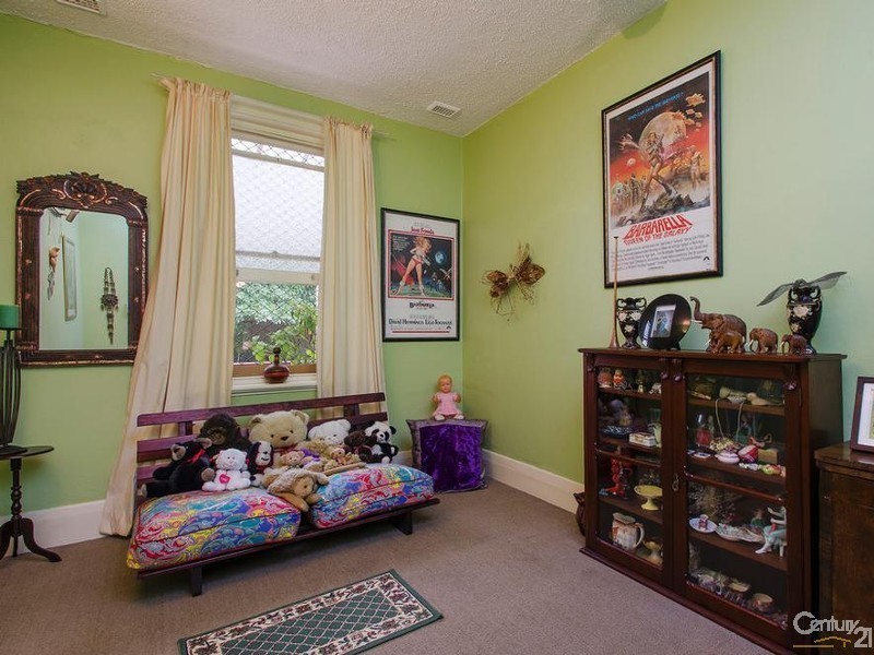 26 Moseley Street, Glenelg SA 5045